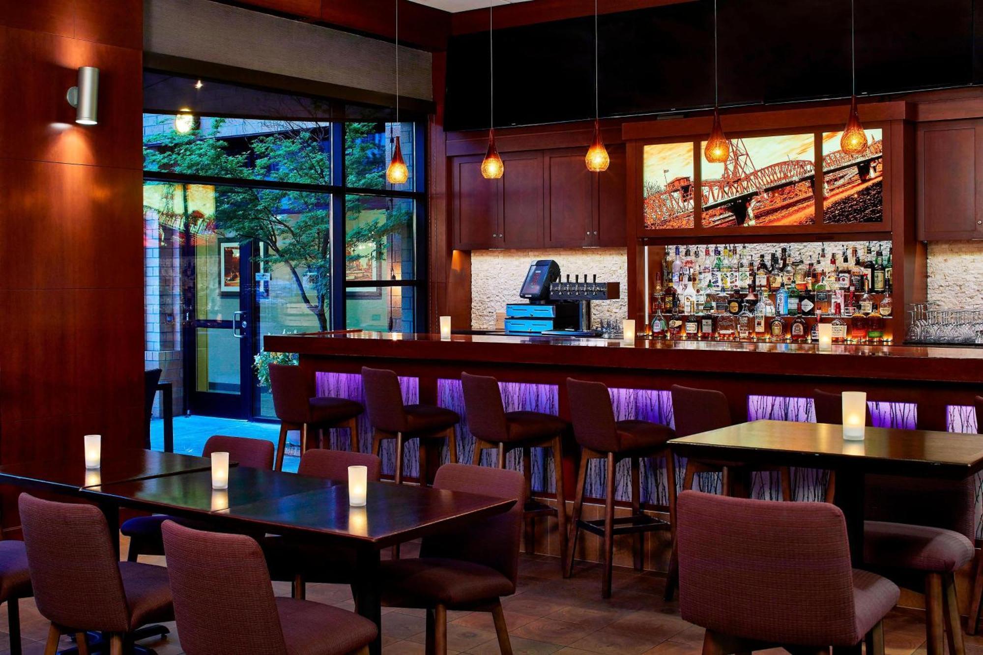 Courtyard Portland Downtown / Convention Center Hotel Luaran gambar