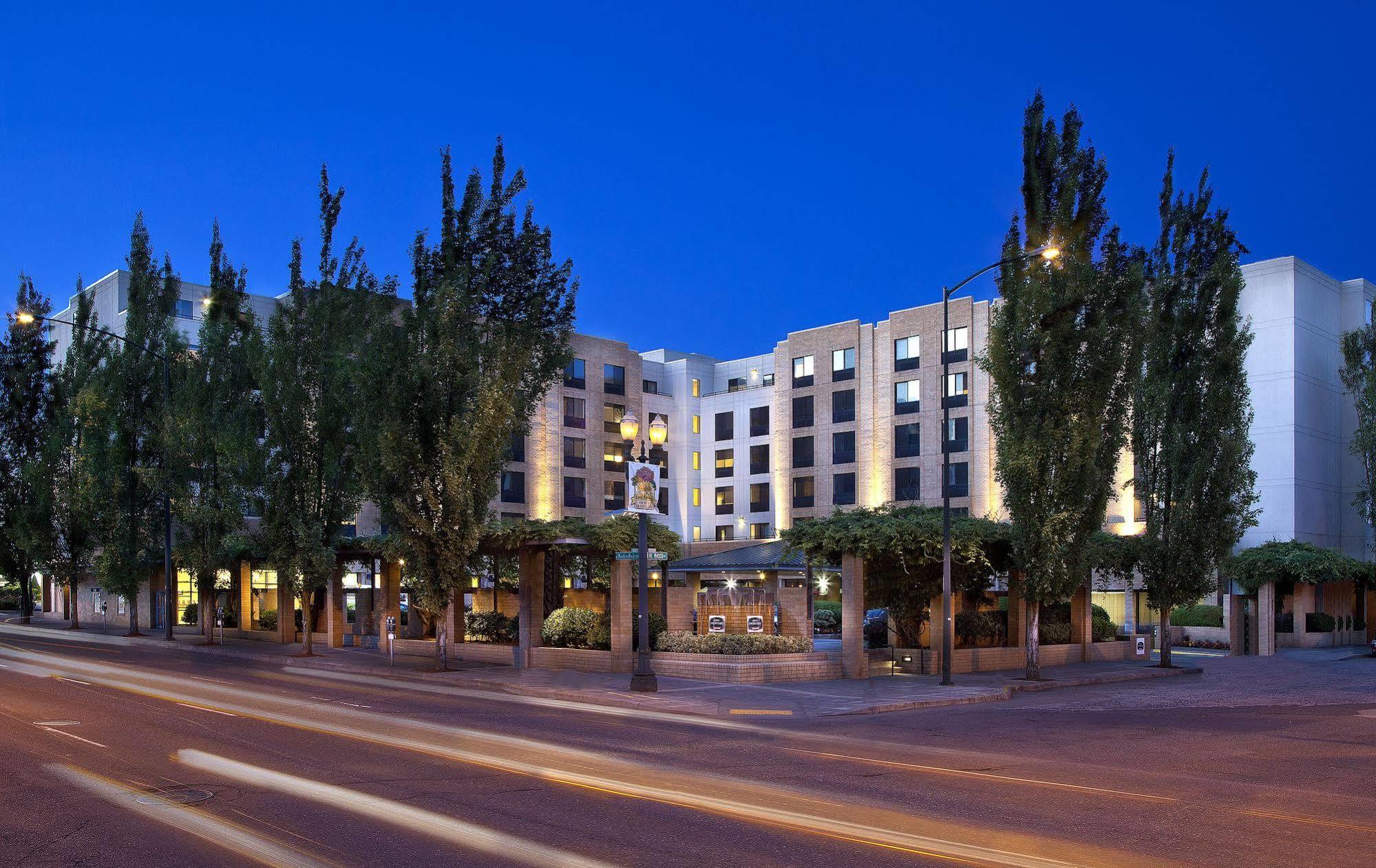 Courtyard Portland Downtown / Convention Center Hotel Luaran gambar